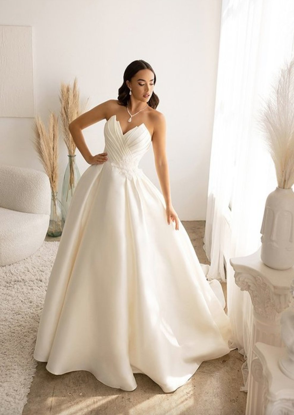 Tulip Skirt Wedding Gowns